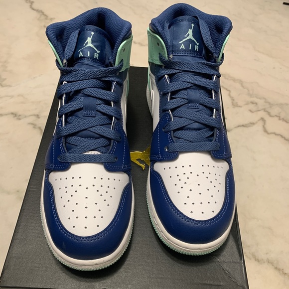 Jordan 1 Mid - Picture 3 of 6